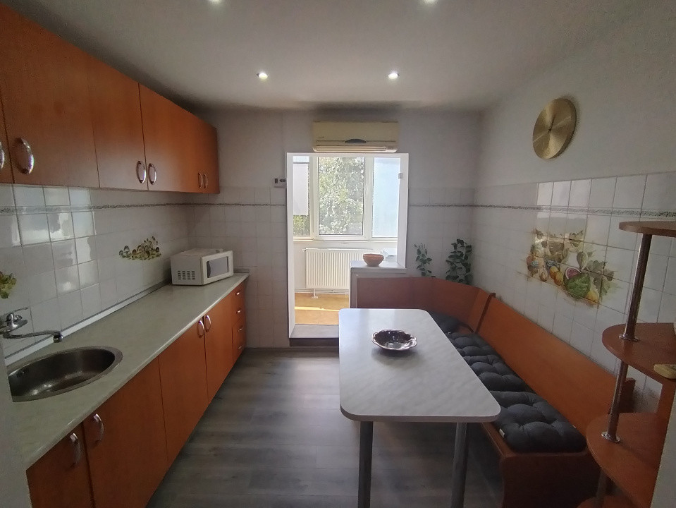 Apartament cu 2 camere de inchiriat in Timisoara, zona Girocului 9, foxfort.ro