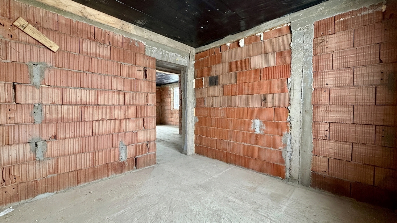 Duplex cu garaj, 4 camere si 403 mp teren - Mosnita Noua 7, foxfort.ro