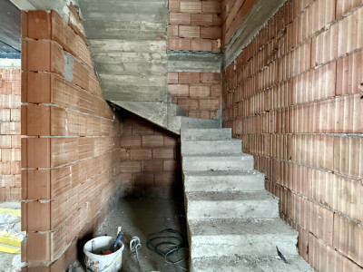 Duplex cu garaj, 4 camere si 403 mp teren - Mosnita Noua imagine mica 15, foxfort.ro