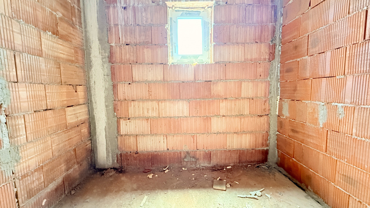 Duplex de vanzare, 3 camere - 2 bai, Urseni 13, foxfort.ro