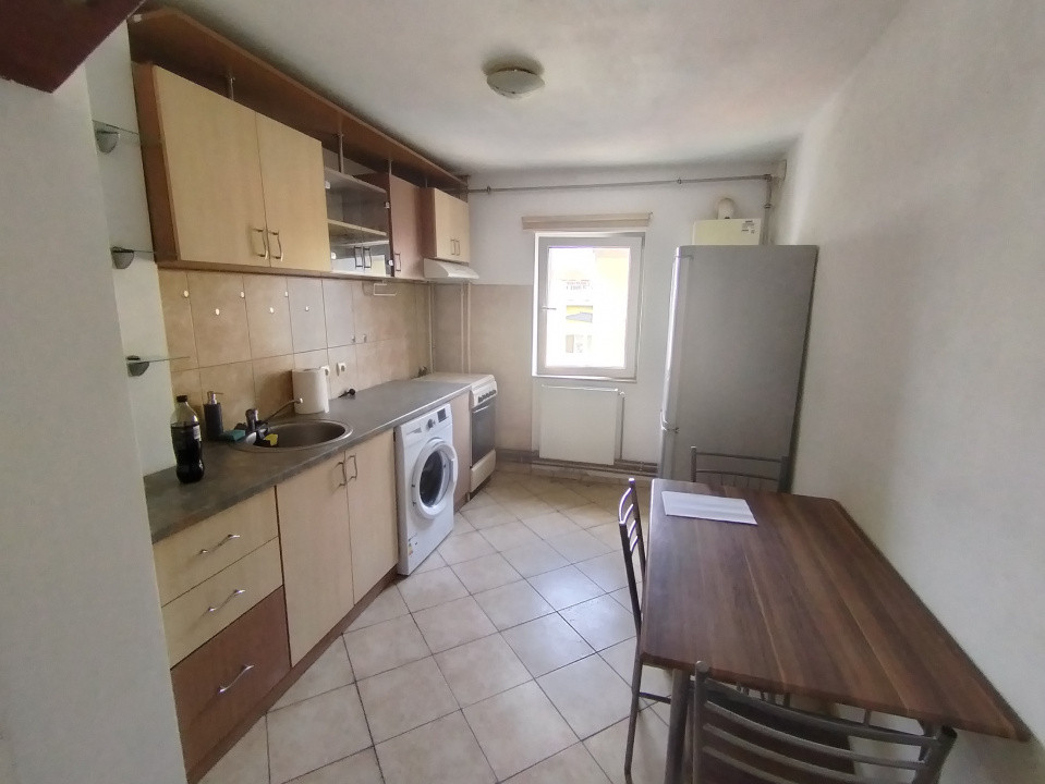 Apartament cu 2 camere de inchiriat in Timisoara, zona Olimpia-Stadion 1, foxfort.ro