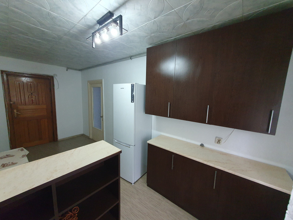 Apartament 2 camere decomandat, 55,6 mp utili - zona Steaua 17, foxfort.ro