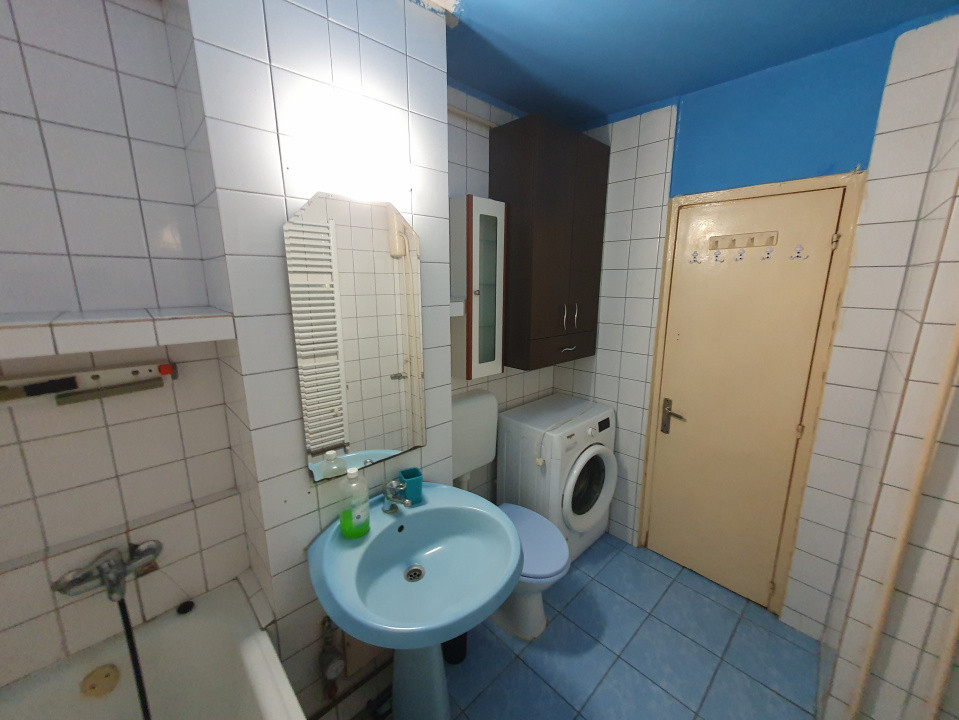 Apartament 2 camere decomandat, 55,6 mp utili - zona Steaua 22, foxfort.ro