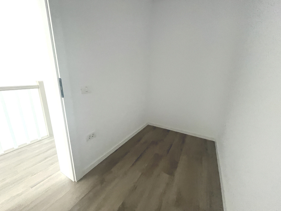 Duplex cu 4 camere si teren de 250 mp, cartier Serena 9, foxfort.ro