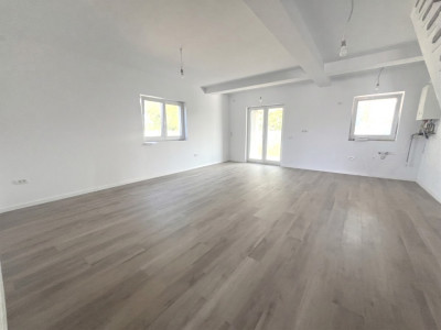 Duplex cu 4 camere si teren de 250 mp, cartier Serena