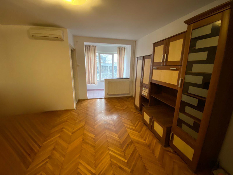 Apartament cu o camera | 33 mp | Zona Circumvalatiunii 2, foxfort.ro