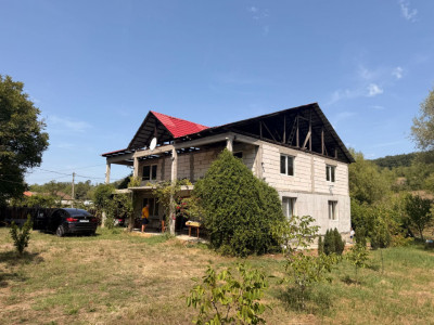 Casa de vanzare in Covrigi