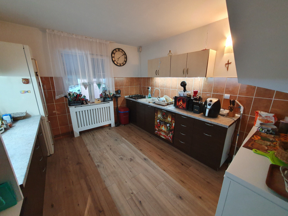 Casa individuala 4 camere si teren 408 mp in Sanmihaiu Roman 5, foxfort.ro