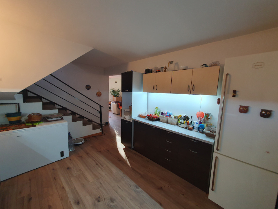 Casa individuala 4 camere si teren 408 mp in Sanmihaiu Roman 6, foxfort.ro