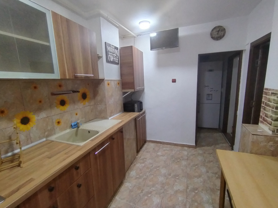 Apartament cu 2 camere de inchiriat in Timisoara, zona Dambovita 10, foxfort.ro