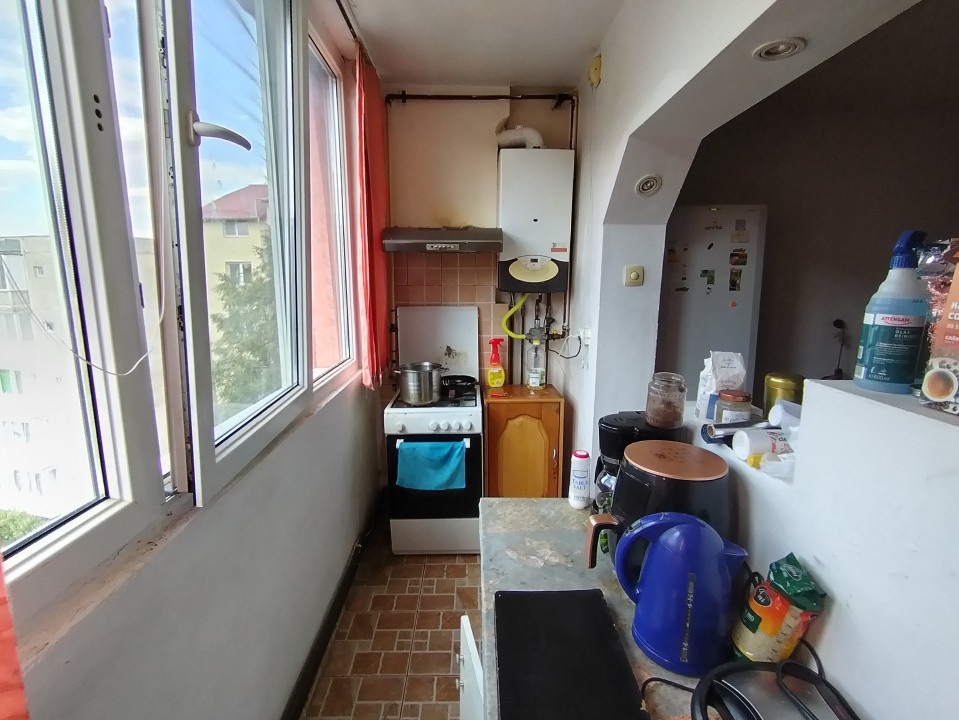 Apartament cu 3 camere de inchiriat in Timisoara, zona Dambovita 6, foxfort.ro