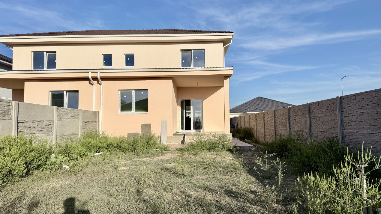 Duplex la cheie 4 camere - toate utilitatile - Mosnita zona Lidl Nou 1, foxfort.ro