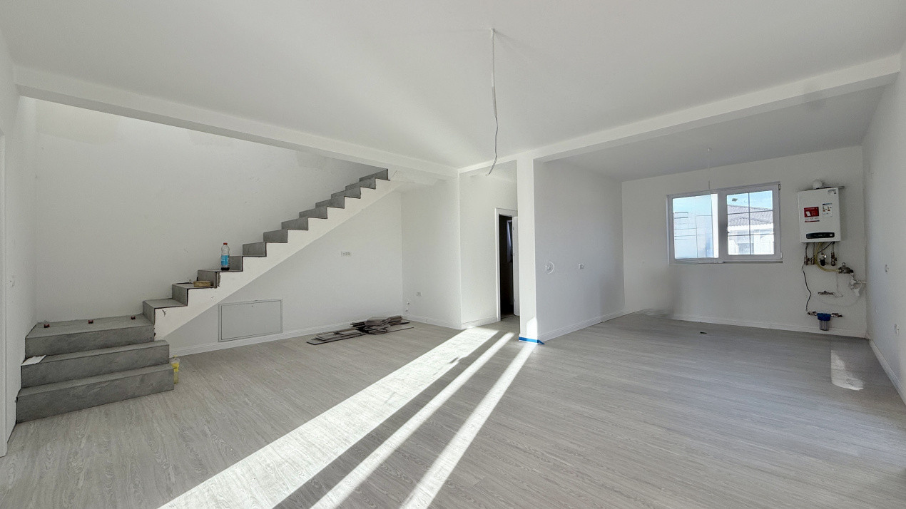 Duplex la cheie 4 camere - toate utilitatile - Mosnita zona Lidl Nou 2, foxfort.ro