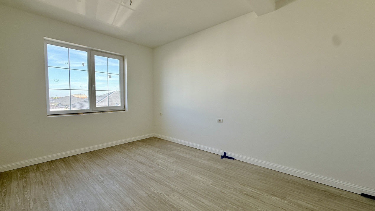 Duplex la cheie 4 camere - toate utilitatile - Mosnita zona Lidl Nou 6, foxfort.ro