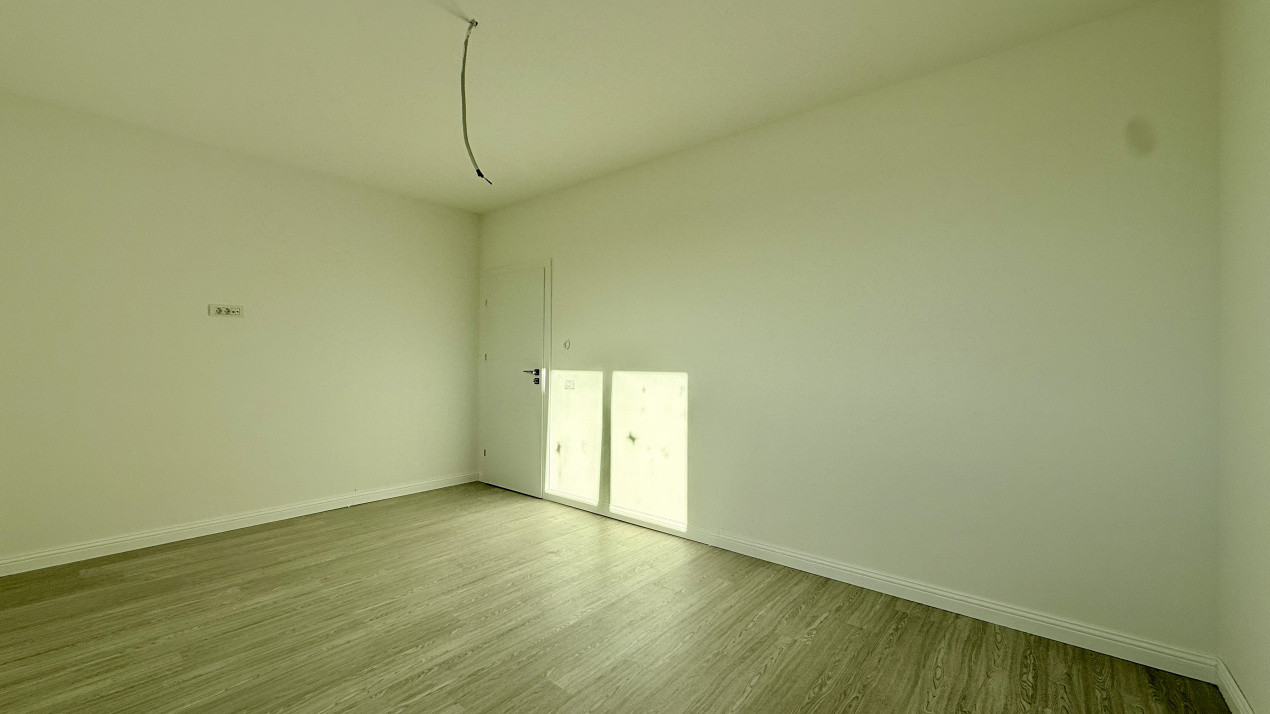 Duplex la cheie 4 camere - toate utilitatile - Mosnita zona Lidl Nou 8, foxfort.ro