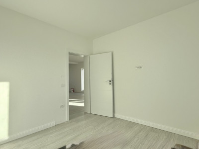 Duplex la cheie 4 camere - toate utilitatile - Mosnita zona Lidl Nou imagine mica 5, foxfort.ro