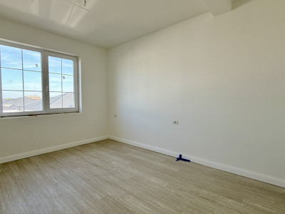 Duplex la cheie 4 camere - toate utilitatile - Mosnita zona Lidl Nou imagine mica 6, foxfort.ro