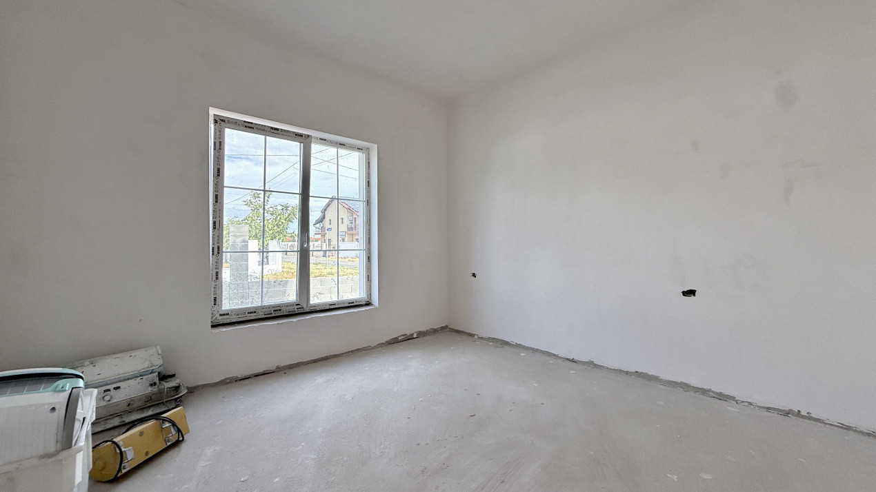 Duplex de vanzare, 4 camere despartit prin garaj - toate utilitatile Mosnita 8, foxfort.ro