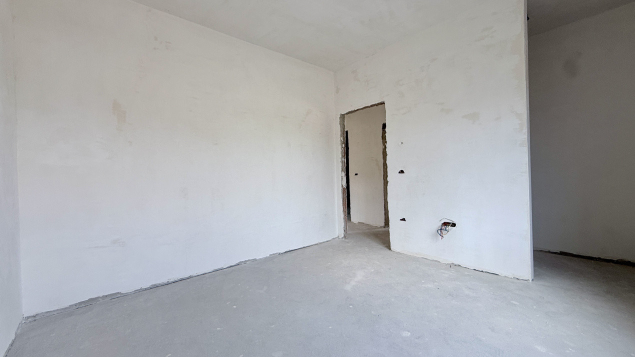 Duplex de vanzare, 4 camere despartit prin garaj - toate utilitatile Mosnita 11, foxfort.ro