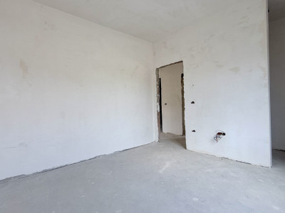 Duplex de vanzare, 4 camere despartit prin garaj - toate utilitatile Mosnita imagine mica 11, foxfort.ro