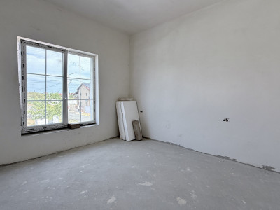 Duplex de vanzare, 4 camere despartit prin garaj - toate utilitatile Mosnita imagine mica 12, foxfort.ro