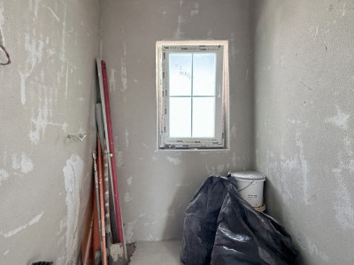 Duplex de vanzare, 4 camere despartit prin garaj - toate utilitatile Mosnita imagine mica 19, foxfort.ro
