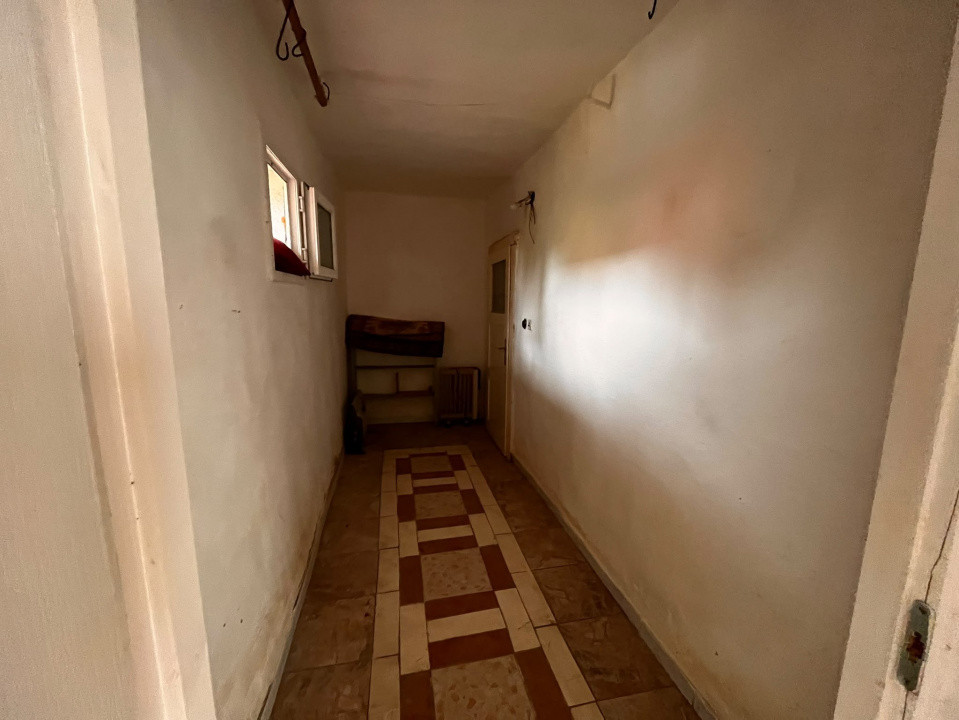 Casa cu teren de vanzare Recas 6, foxfort.ro