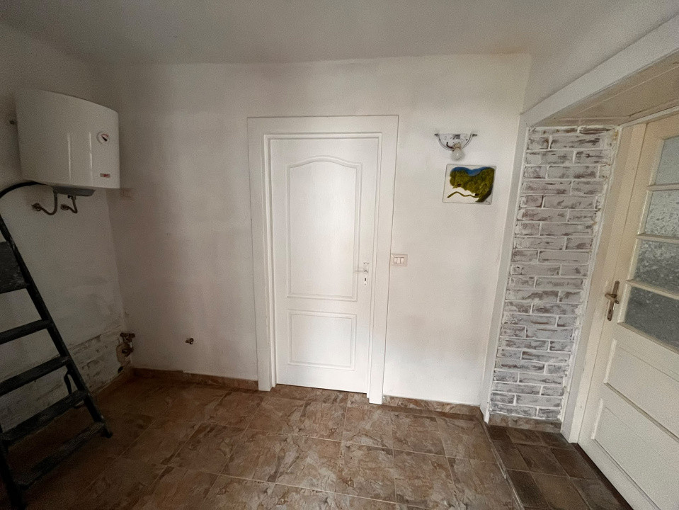Casa cu teren de vanzare Recas 7, foxfort.ro