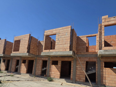Casa 4 camere de vanzare| pret de apartament| 115 mp construiti| Arad| Zona Gai imagine mica 6, foxfort.ro