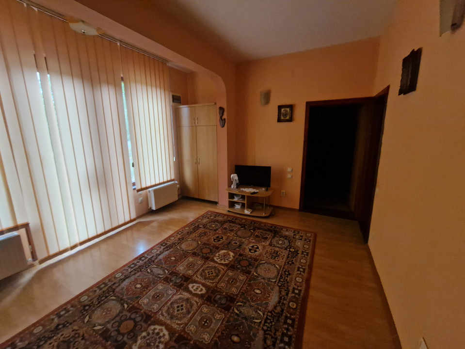 Casa individuala cocheta, Bazosul Nou 11, foxfort.ro