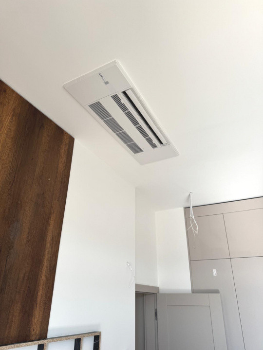 Penthouse 4 camere, 2 bai, 2 balcoane, loc parcare in CF 12, foxfort.ro