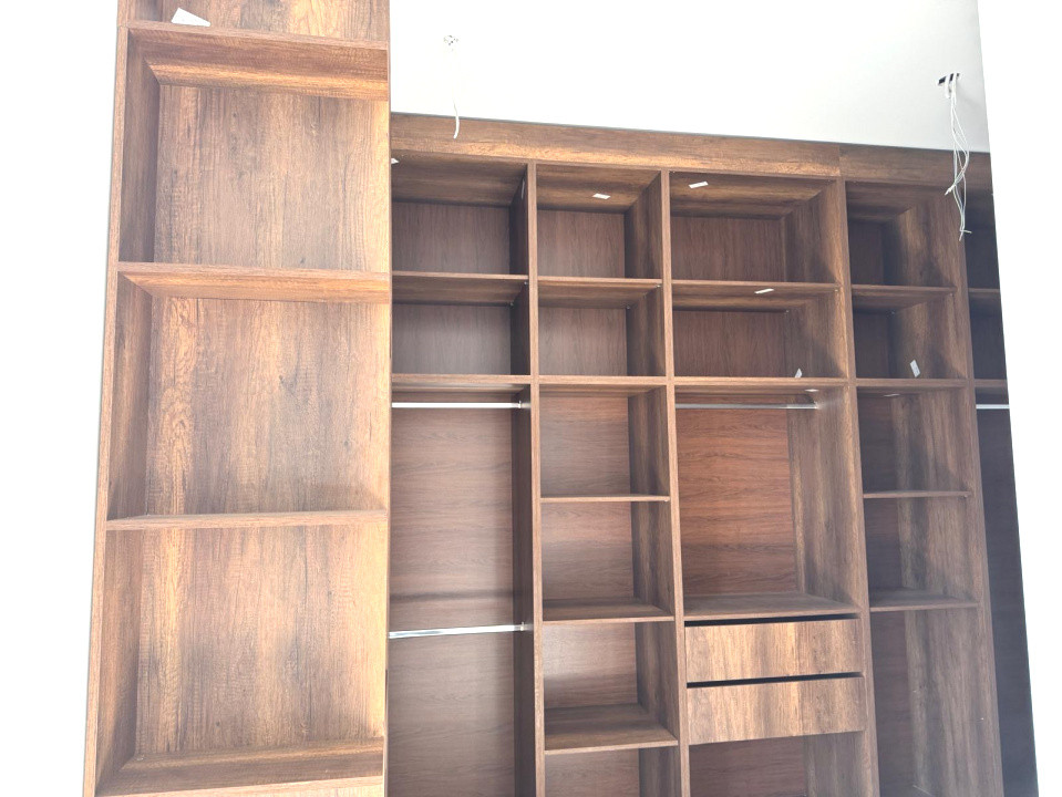 Penthouse 4 camere, 2 bai, 2 balcoane, loc parcare in CF 19, foxfort.ro