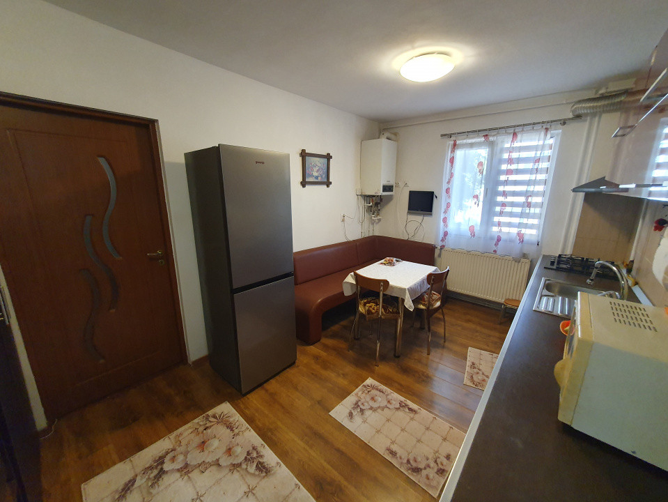 Apartament cu 2 camere de inchiriat, etaj 1, cu lift, zona Sagului 3, foxfort.ro