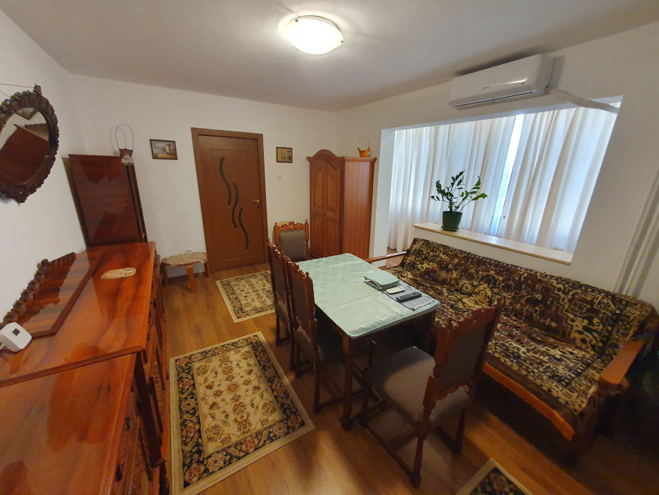 Apartament cu 2 camere de inchiriat, etaj 1, cu lift, zona Sagului 6, foxfort.ro