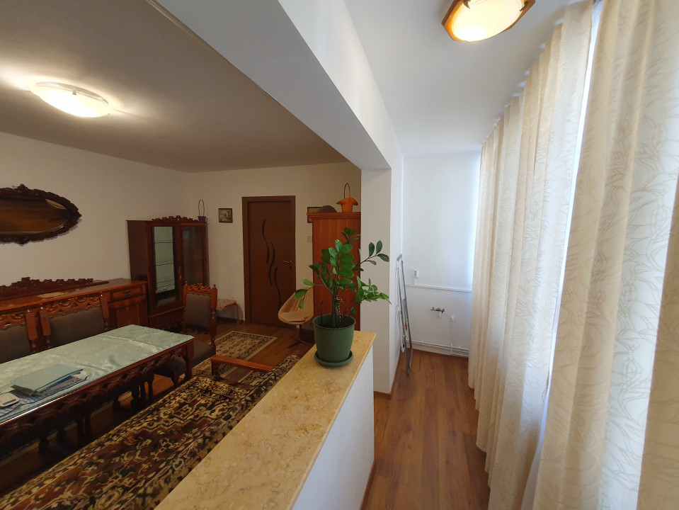 Apartament cu 2 camere de inchiriat, etaj 1, cu lift, zona Sagului 9, foxfort.ro