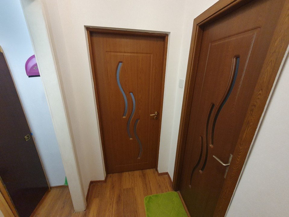 Apartament cu 2 camere de inchiriat, etaj 1, cu lift, zona Sagului 12, foxfort.ro