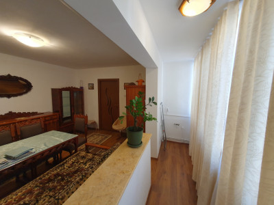 Apartament cu 2 camere de inchiriat, etaj 1, cu lift, zona Sagului imagine mica 9, foxfort.ro