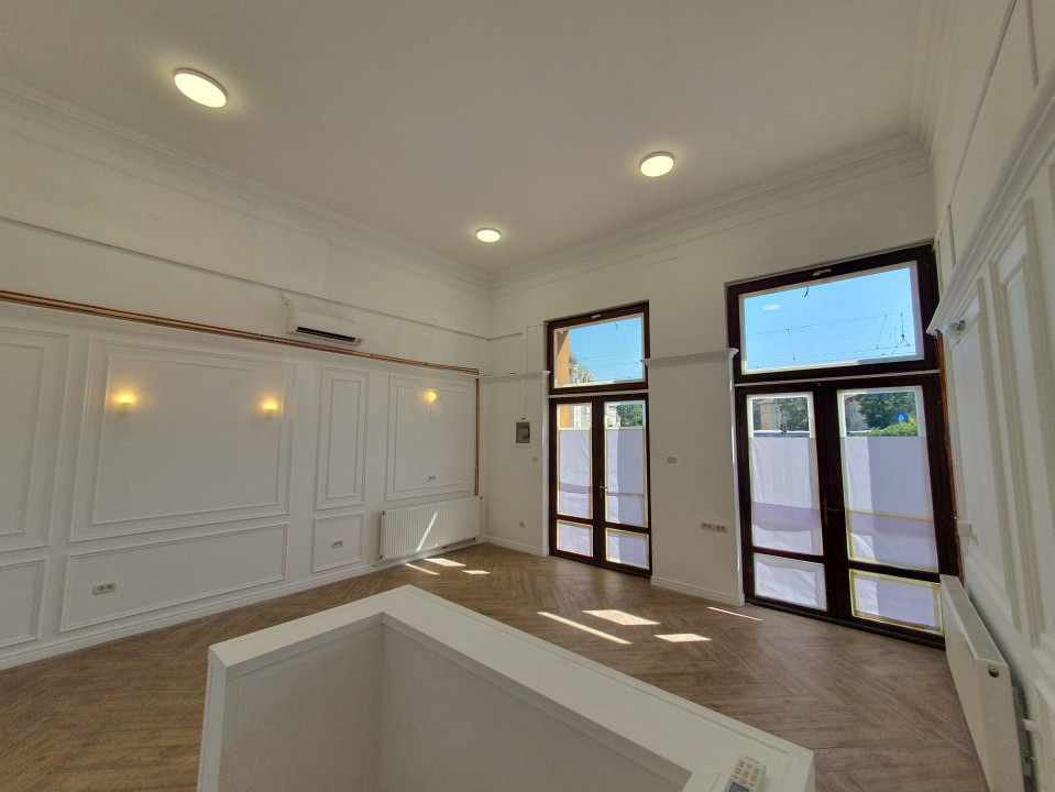 Spatiu comercial de inchiriat, 42 mp, in Piata Mocioni 3, foxfort.ro