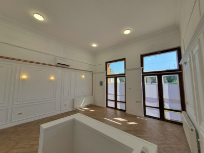 Spatiu comercial de inchiriat, 42 mp, in Piata Mocioni imagine mica 3, foxfort.ro