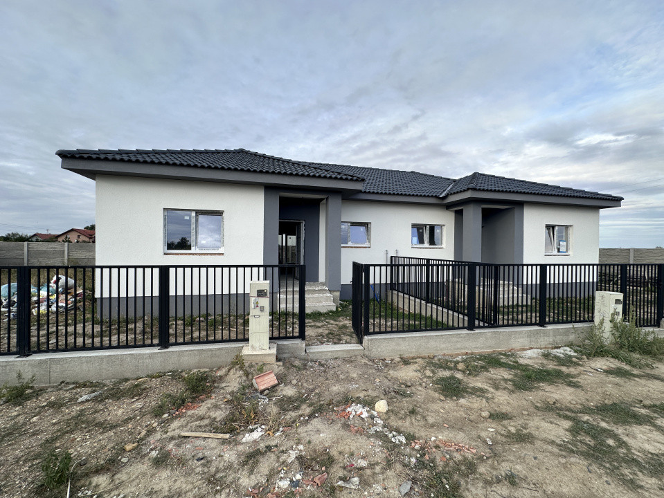 Vand duplex 3 camere ,69 mp, Mosnita Noua 2, foxfort.ro