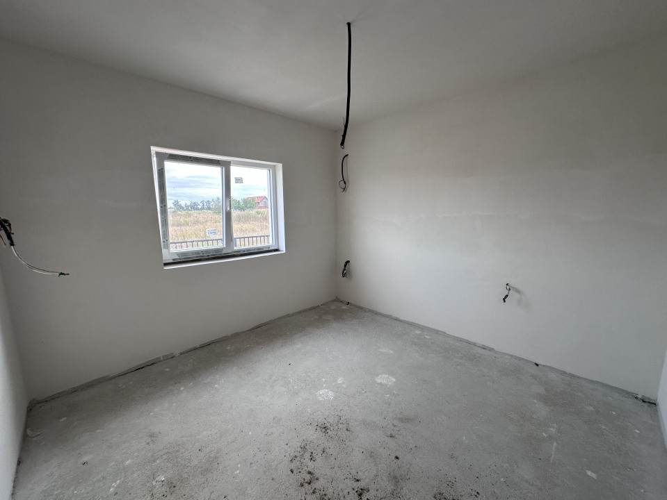 Vand duplex 3 camere ,69 mp, Mosnita Noua 7, foxfort.ro