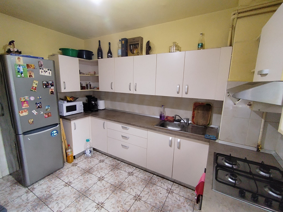 Apartament cu 4 camere de vanzare in Timisoara, zona Sagului 10, foxfort.ro