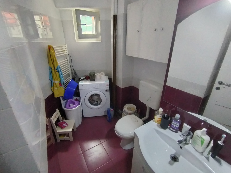 Apartament cu 4 camere de vanzare in Timisoara, zona Sagului 12, foxfort.ro