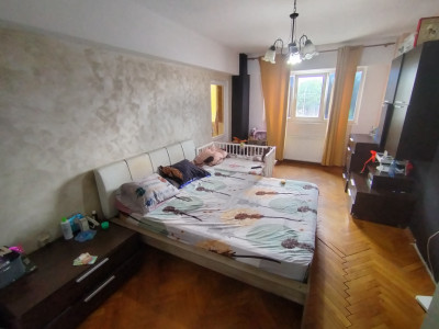 Apartament cu 4 camere de vanzare in Timisoara, zona Sagului