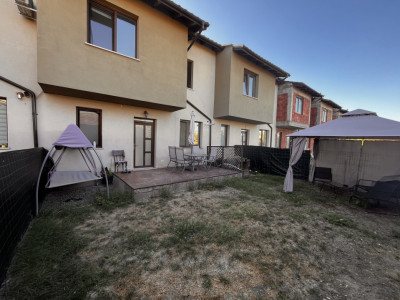 Casa insiruita de vanzare Recas