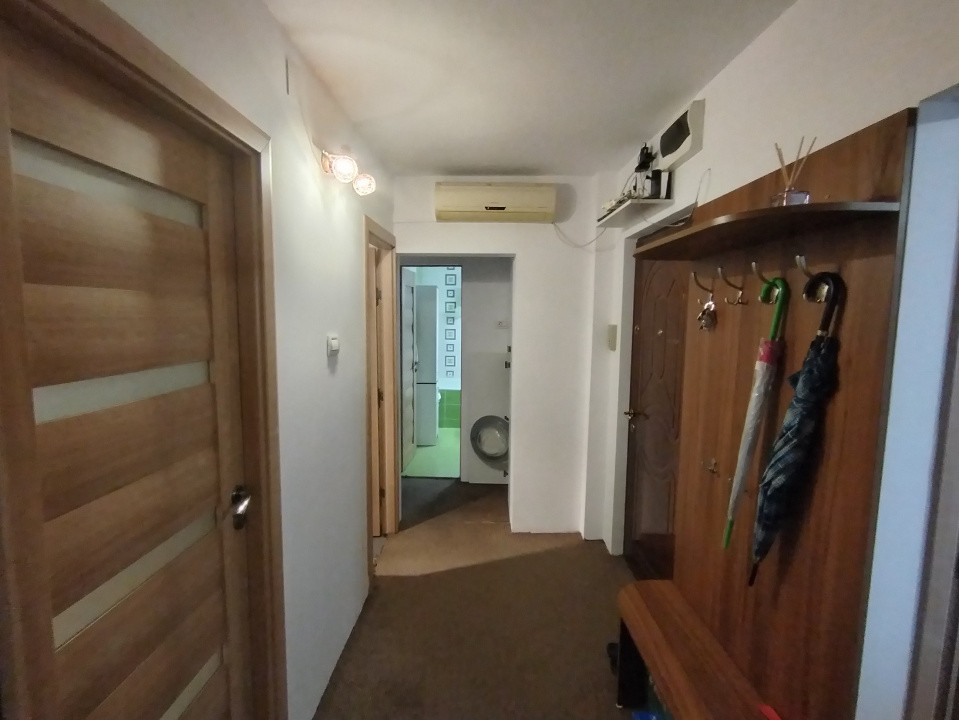 Apartament cu 3 camere de inchiriat in Timisoara, zona Girocului 12, foxfort.ro
