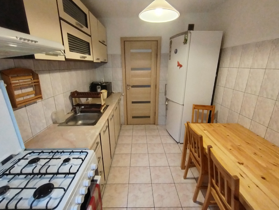 Apartament cu 3 camere de inchiriat in Timisoara, zona Girocului 13, foxfort.ro