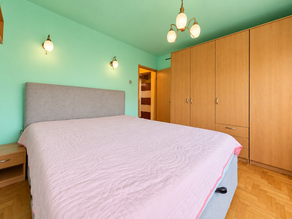 Apartament cu 3 camere, centrala proprie, de inchiriat – Zona Soarelui 7, foxfort.ro