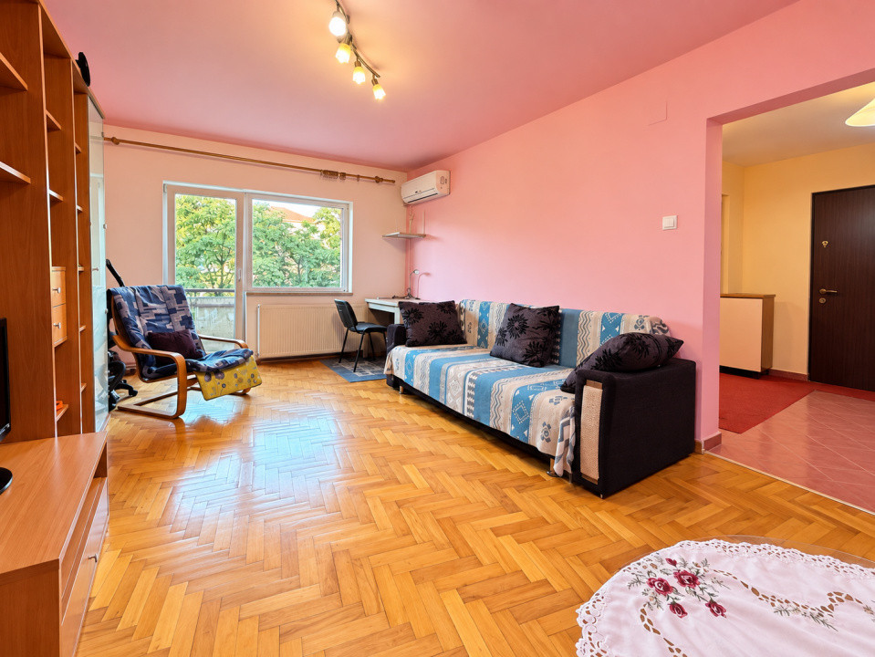 Apartament cu 3 camere, centrala proprie, de inchiriat – Zona Soarelui 4, foxfort.ro