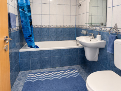 Apartament cu 3 camere, centrala proprie, de inchiriat – Zona Soarelui imagine mica 9, foxfort.ro